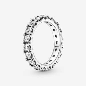 Banda Pandora Sparkling Row Eternity Plateados | OAHYPZ102