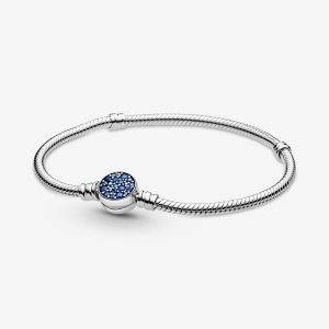 Encantos Pandora Moments Sparkling Blue Disc Clasp Snake Plateados | NVGTFX843